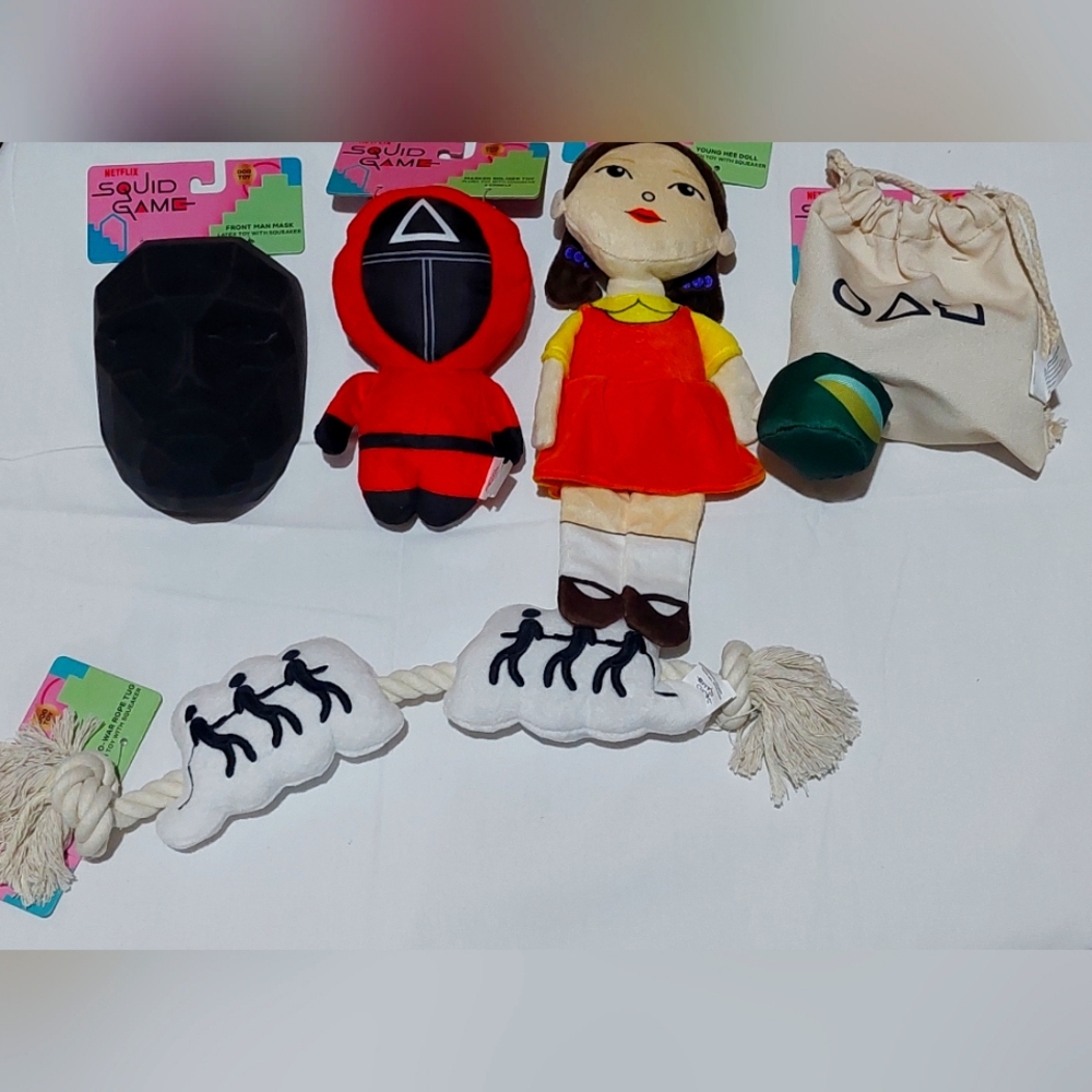 Squid games, dog toys